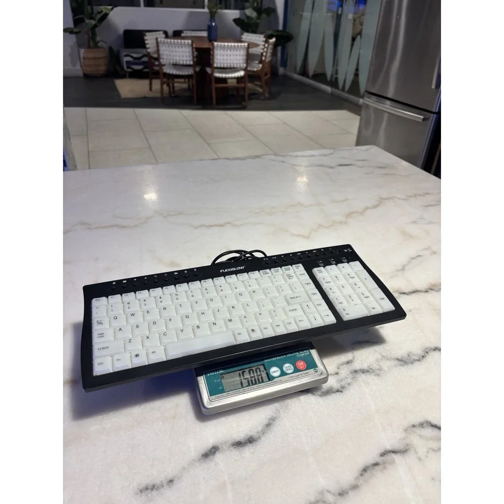Flexiglow Light Speed Illuminated Multimedia Keyboard Wired Black and White Used